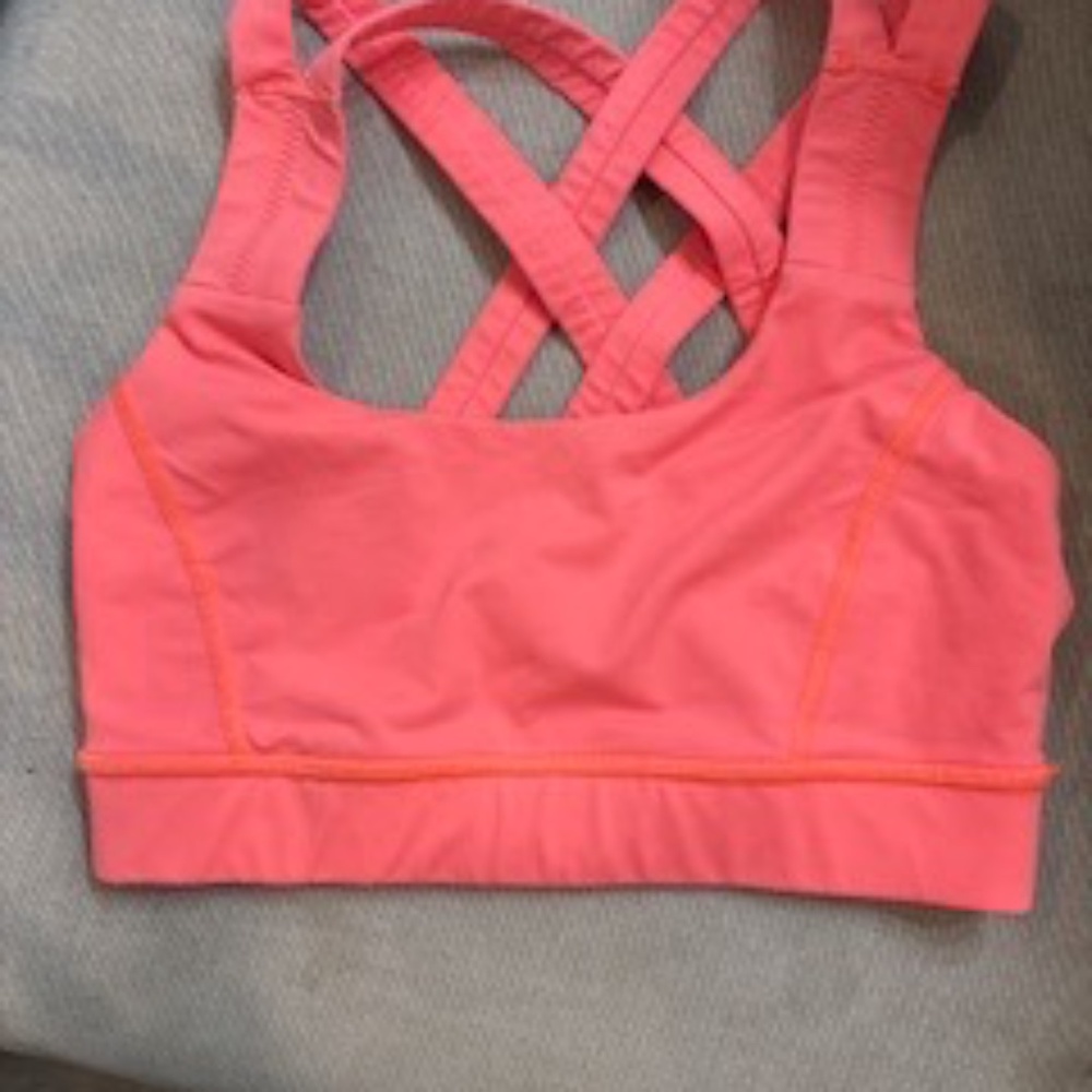 Lululemon sports bra